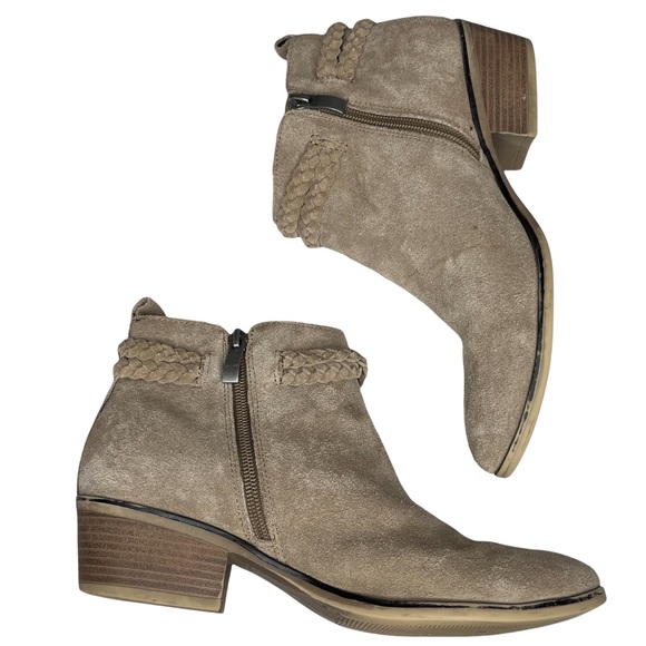 Michael Shannon Suede Mallory Booties Womens Beige Braided Leather Tassel Size 8 - Picture 6 of 10